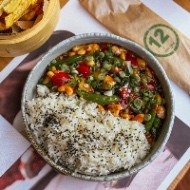 Imagine produs Pui picant cu legume si soia langa orez basmati cu ulei de susan