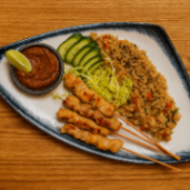 Imagine produs Chicken satay cu nasi goreng