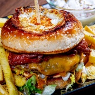 Imagine produs Beef & Egg Burger