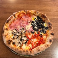 Imagine produs Pizza Quattro Stagioni