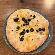 Imagine produs Foccacia cu măsline și rozmarin